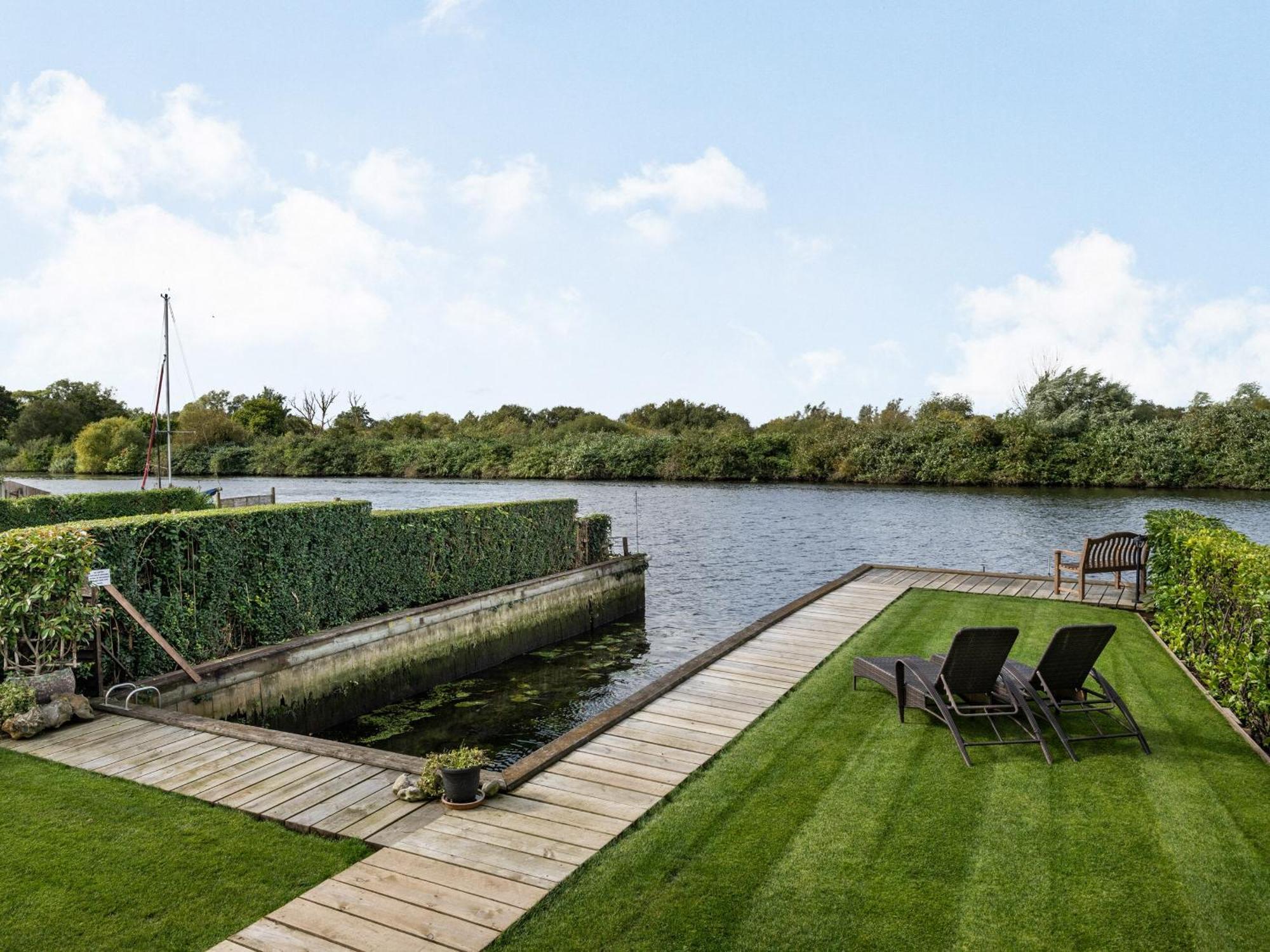Sunset Lodge Brundall Exterior photo